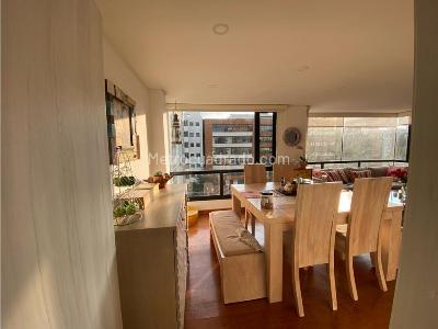Apartamento de 3 alcobas en venta en Chico, Bogotá, 118 m² · foto 3 de 20