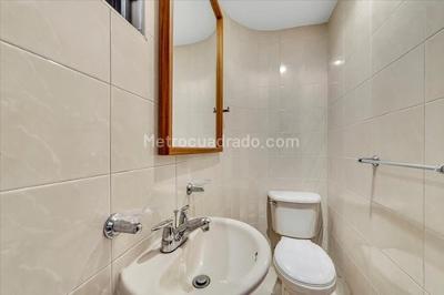 Apartaestudio en venta en Bella Suiza, Bogotá, 50 m² · foto 5 de 7