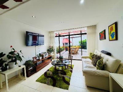 Casa en venta en Santa Barbara, Bogotá · foto 4 de 20