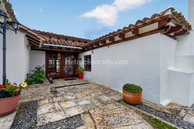 Casa de 3 alcobas en venta en Encenillos De Sindamanoy, Chía, 218 m² · foto 2 de 19
