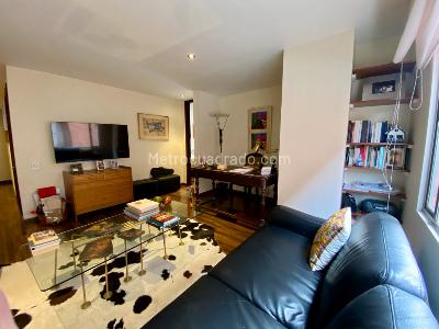 Apartamento de 2 alcobas en venta en Chico Reservado, Bogotá, 151 m² · foto 13 de 20