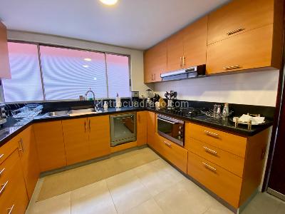 Apartamento de 2 alcobas en venta en Chico Reservado, Bogotá, 151 m² · foto 8 de 20