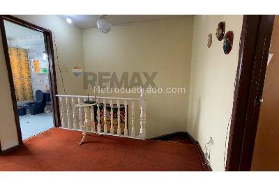 Casa de 4 alcobas en venta en Modelo Norte, Bogotá, 230 m² · foto 8 de 13
