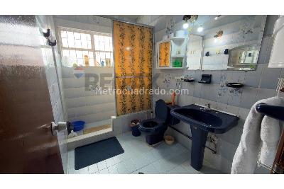Casa de 4 alcobas en venta en Modelo Norte, Bogotá, 230 m² · foto 9 de 13