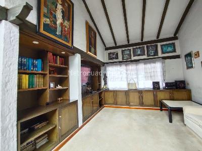 Casa de 3 alcobas en venta en Lindaraja, Bogotá, 365 m² · foto 8 de 20