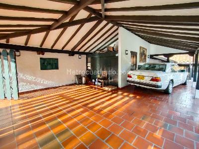Casa de 3 alcobas en venta en Lindaraja, Bogotá, 365 m² · foto 19 de 20