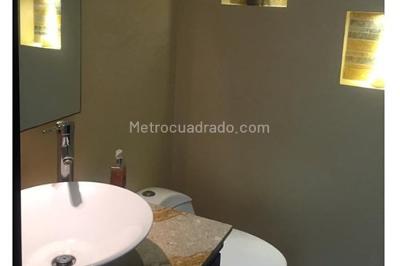 Casa de 4 alcobas en venta en Pacoli, Girardot, 244 m² · foto 7 de 18