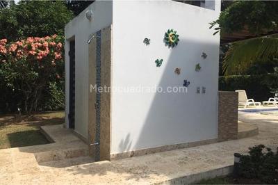 Casa de 4 alcobas en venta en Pacoli, Girardot, 244 m² · foto 8 de 18