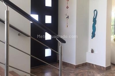Casa de 4 alcobas en venta en Pacoli, Girardot, 244 m² · foto 12 de 18