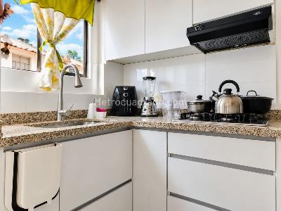 Apartamento de 3 alcobas en venta en Torres De La Calleja, Ibagué, 90 m² · foto 13 de 19