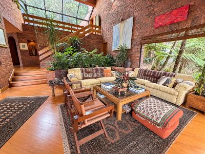 Casa de 5 alcobas en venta en Bosque De La Morea, Chía, 470 m² · foto 3 de 20