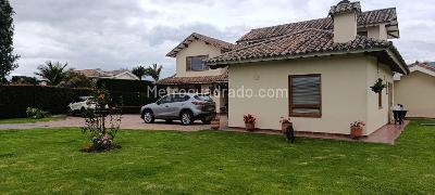 Casa de 4 alcobas en venta en Guaymaral, Bogotá, 360 m² · foto 2 de 20