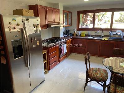 Casa de 3 alcobas en venta en Colina De Suba, Bogotá, 285 m² · foto 3 de 20