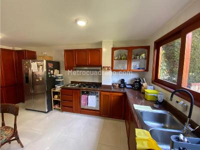 Casa de 3 alcobas en venta en Colina De Suba, Bogotá, 285 m² · foto 4 de 20
