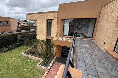 Casa en venta en Canelon, Cajicá · foto 2 de 20