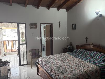 Casa de 5 alcobas en venta en Los Pinos, Bucaramanga, 195 m² · foto 13 de 18