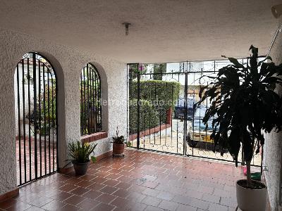 Casa de 5 alcobas en venta en Los Pinos, Bucaramanga, 195 m² · foto 18 de 18