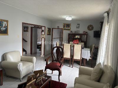 Casa de 5 alcobas en venta en Los Pinos, Bucaramanga, 195 m² · foto 4 de 18