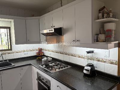 Casa de 5 alcobas en venta en Los Pinos, Bucaramanga, 195 m² · foto 6 de 18