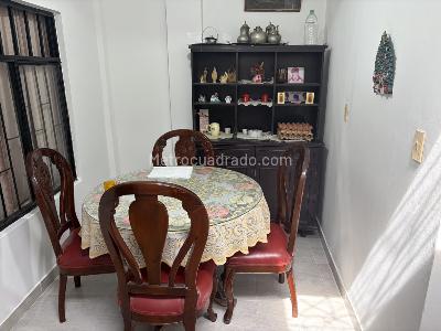 Casa de 5 alcobas en venta en Los Pinos, Bucaramanga, 195 m² · foto 8 de 18