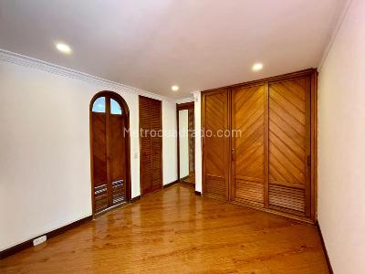 Apartamento de 2 alcobas en venta en Chico Alto, Bogotá, 88 m² · foto 17 de 20