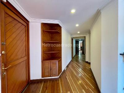 Apartamento de 2 alcobas en venta en Chico Alto, Bogotá, 88 m² · foto 5 de 20