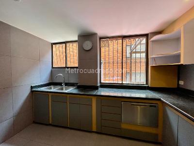 Apartamento de 2 alcobas en venta en Chico Alto, Bogotá, 88 m² · foto 7 de 20