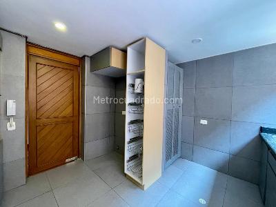Apartamento de 2 alcobas en venta en Chico Alto, Bogotá, 88 m² · foto 8 de 20