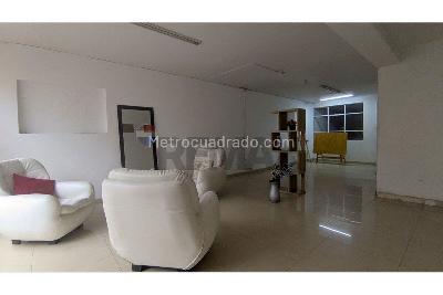 Casa de 5 alcobas en venta en El Recuerdo, Bogotá, 200 m² · foto 3 de 20
