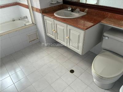 Apartamento en venta en Country Club, Bogotá · foto 13 de 20