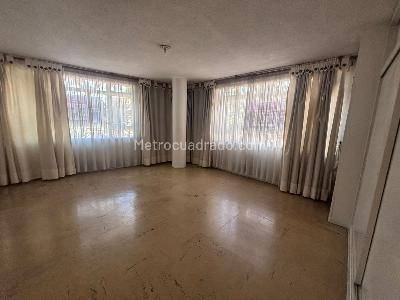 Apartamento en venta en Eduardo Santos, Bogotá · foto 13 de 19