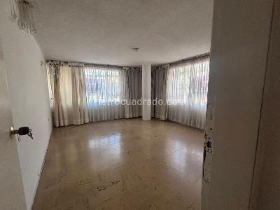 Apartamento en venta en Eduardo Santos, Bogotá · foto 17 de 19