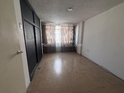 Apartamento en venta en Eduardo Santos, Bogotá · foto 7 de 19