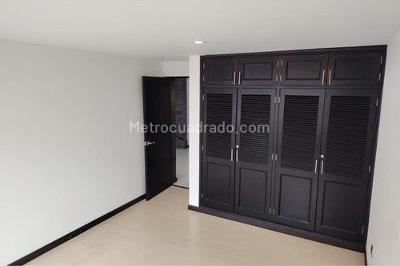 Apartamento de 2 alcobas en venta en Chapinero Central, Bogotá, 77 m² · foto 10 de 20