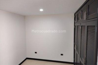 Apartamento de 2 alcobas en venta en Chapinero Central, Bogotá, 77 m² · foto 13 de 20