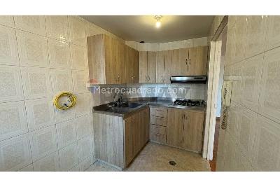 Apartaestudio en venta en Chapinero Central, Bogotá, 42 m² · foto 8 de 14