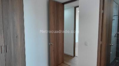Apartamento de 3 alcobas en venta en Ciudad La Salle, Bogotá, 50 m² · foto 11 de 20
