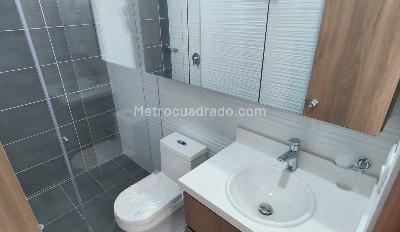 Apartamento de 3 alcobas en venta en Ciudad La Salle, Bogotá, 50 m² · foto 13 de 20
