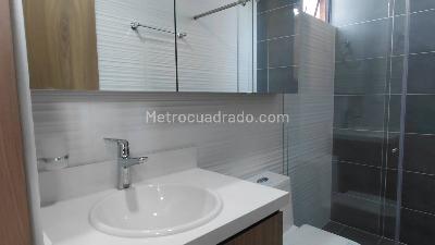 Apartamento de 3 alcobas en venta en Ciudad La Salle, Bogotá, 50 m² · foto 17 de 20