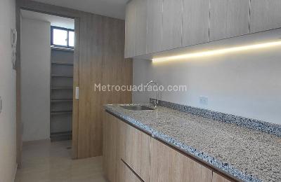 Apartamento de 2 alcobas en venta en Prado Veraniego, Bogotá, 67 m² · foto 3 de 17