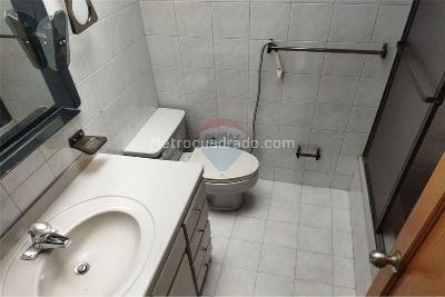 Casa de 5 alcobas en arriendo en Las Margaritas, Bogotá, 280 m² · foto 18 de 20