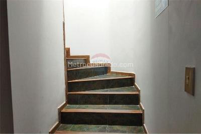 Casa de 5 alcobas en arriendo en Las Margaritas, Bogotá, 280 m² · foto 2 de 20
