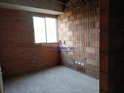 Apartamento de 2 alcobas en venta en Santa Ana, Bello, 56 m² · foto 2 de 15