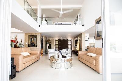 Casa de 5 alcobas en venta en Cn Campestre El Peñon, Girardot, 400 m² · foto 16 de 20