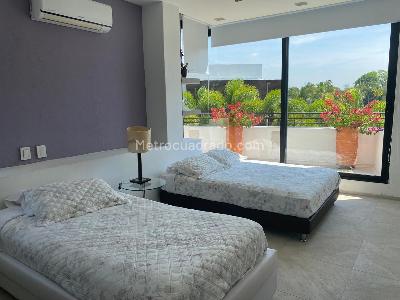 Casa de 5 alcobas en venta en Cn Campestre El Peñon, Girardot, 500 m² · foto 2 de 20