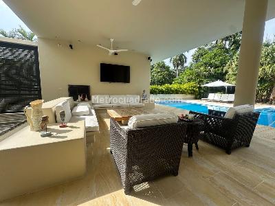 Casa de 5 alcobas en venta en Cn Campestre El Peñón, Girardot, 400 m² · foto 13 de 20
