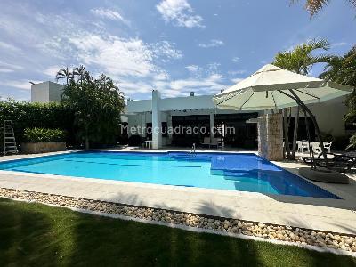 Casa de 5 alcobas en venta en Cn Campestre El Peñón, Girardot, 500 m² · foto 2 de 16