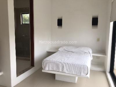 Casa de 5 alcobas en venta en Cn Campestre El Peñón, Girardot, 700 m² · foto 14 de 15
