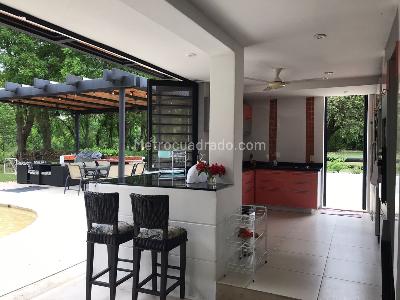 Casa de 5 alcobas en venta en Cn Campestre El Peñón, Girardot, 700 m² · foto 9 de 15
