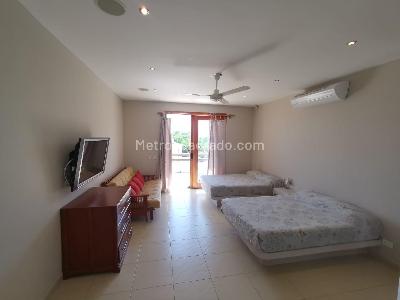 Casa de 5 alcobas en venta en Cn Campestre El Peñón, Girardot, 500 m² · foto 3 de 20